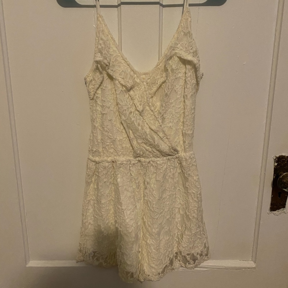 Holloster Romper